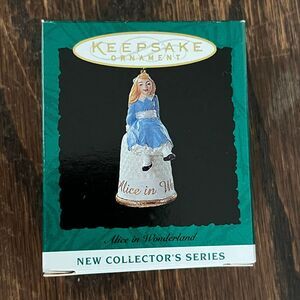 New Hallmark Keepsake Miniature Alice in Wonderland Thimble Ornament 1995